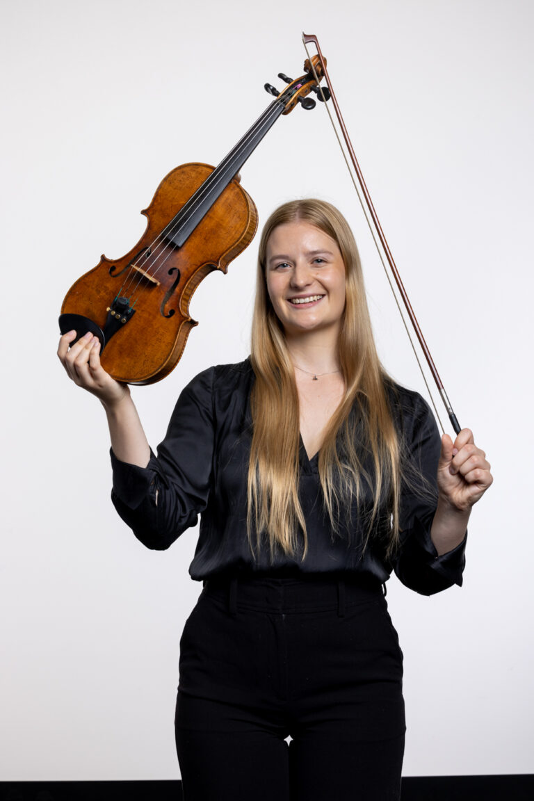 Klara Decker-Stewart The.SYO Concertmaster
